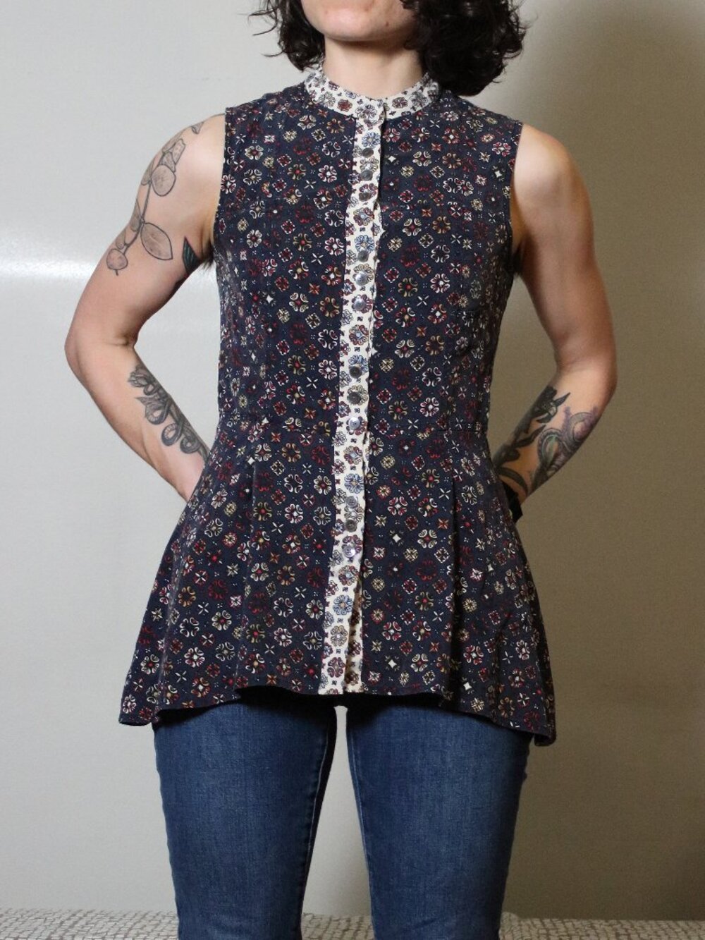 Derek Lam Silk Tunic Sleeveless Blouse with Floral Motif Size 0